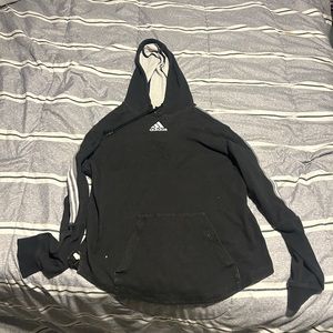 I’m selling an adidas hoodie it is a lightweight hoodie thats very comfortable